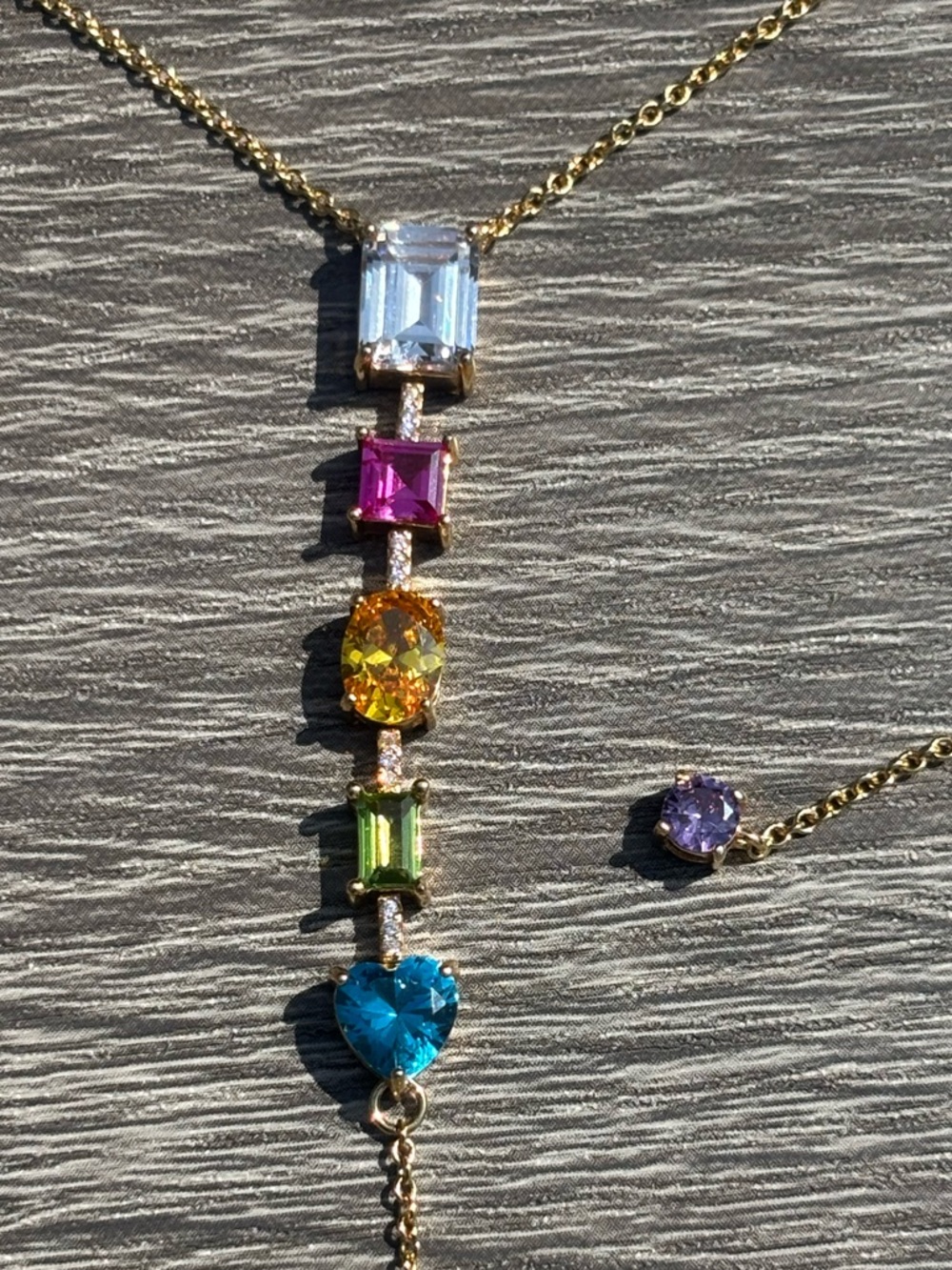 Kurt Geiger Rainbow Mix Necklace NWOT - Picture 3 of 14